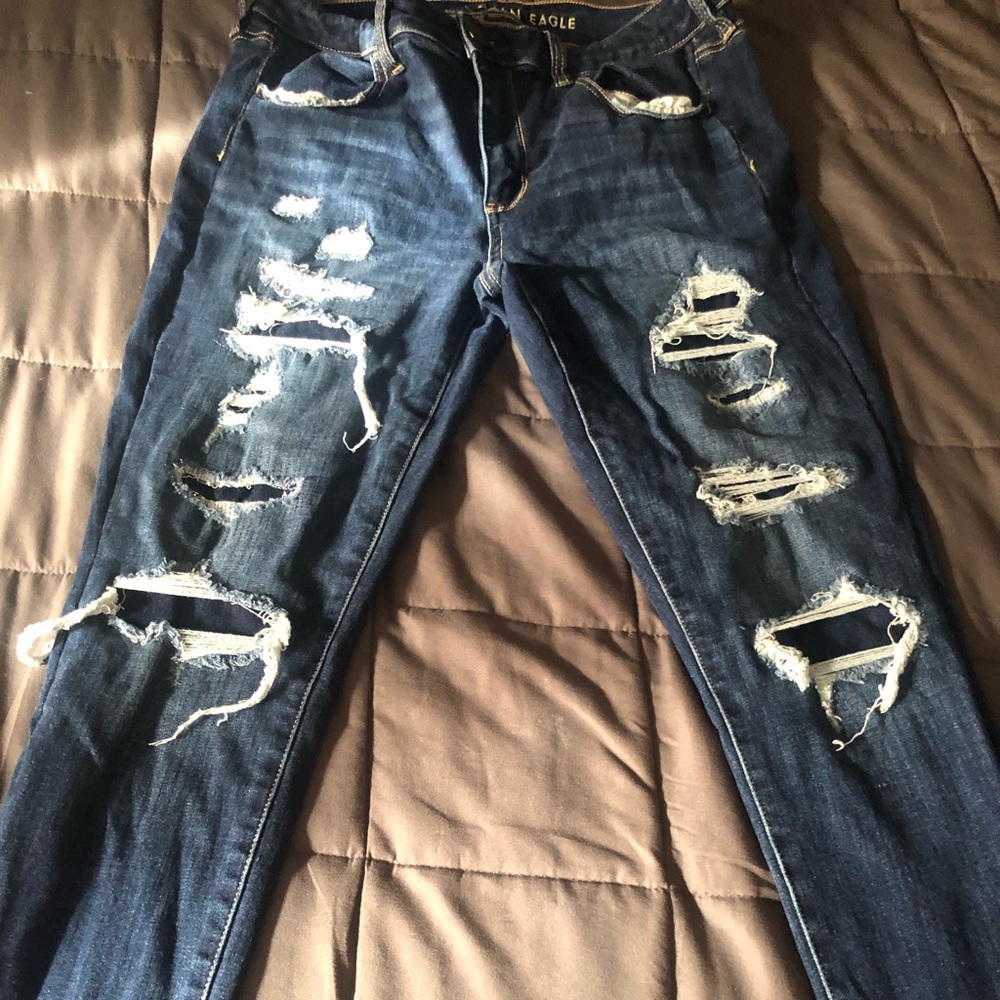 distressed american eagle jeans
